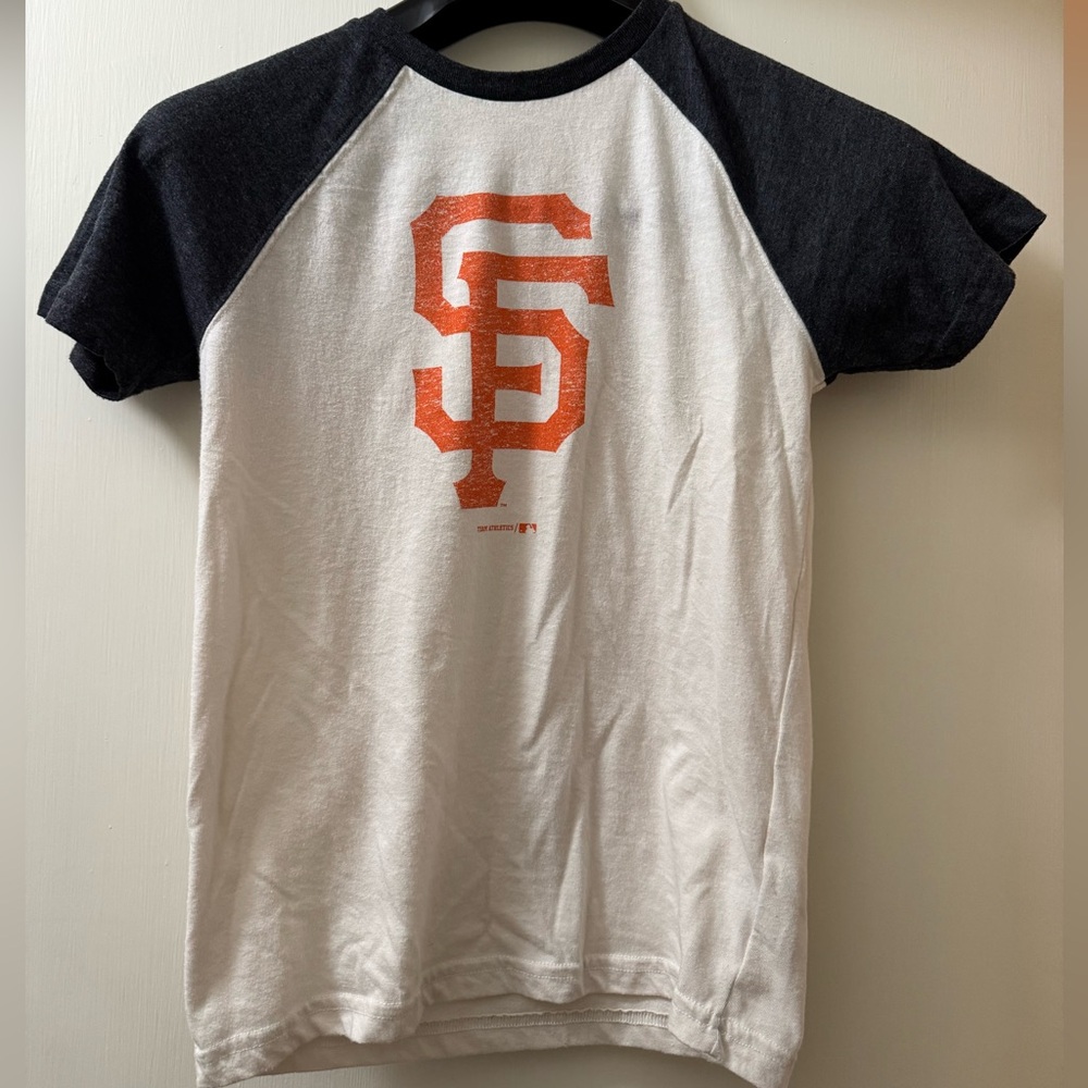 Women’s Genuine Merch SF Giants baseball style short sleeve tee size L10/12